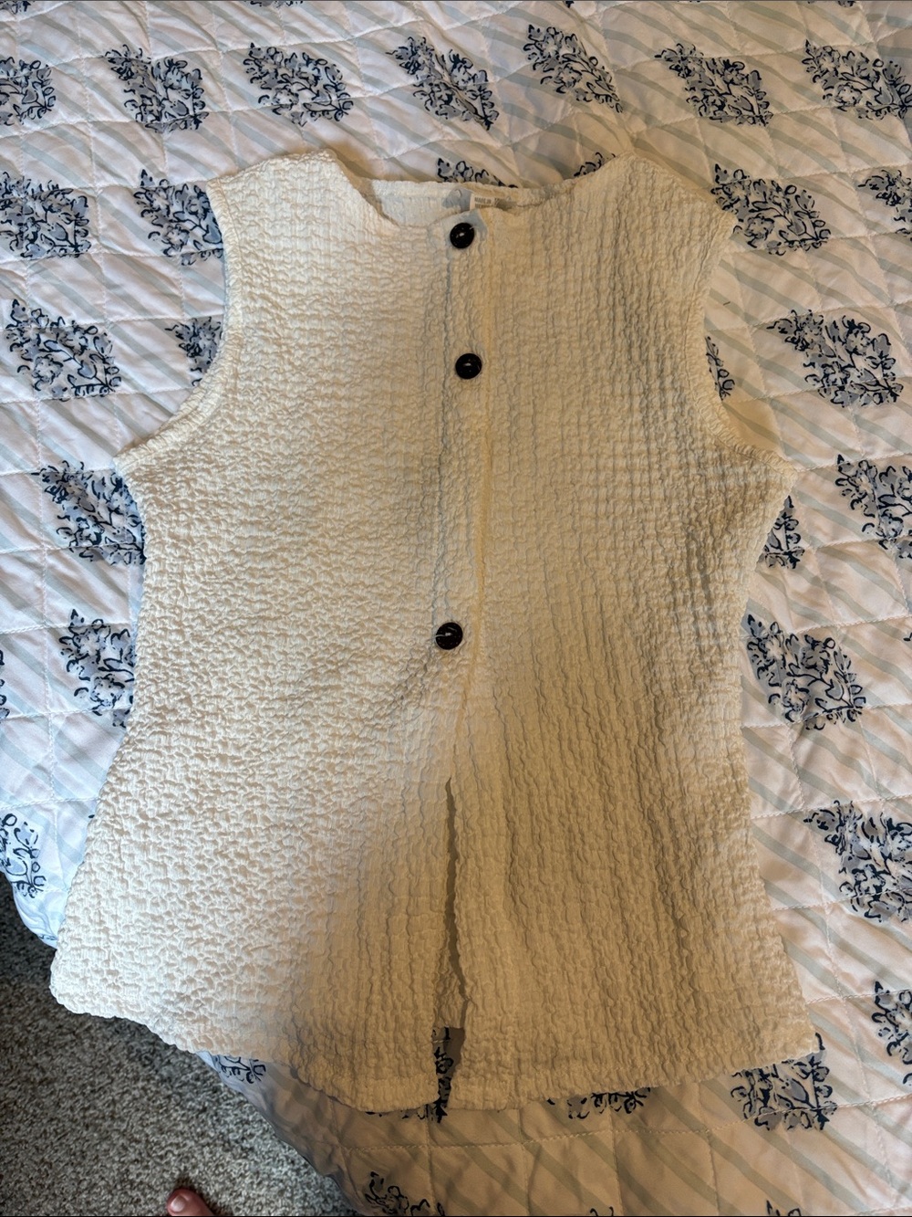 Cream Textured Sleeveless Button-front Top